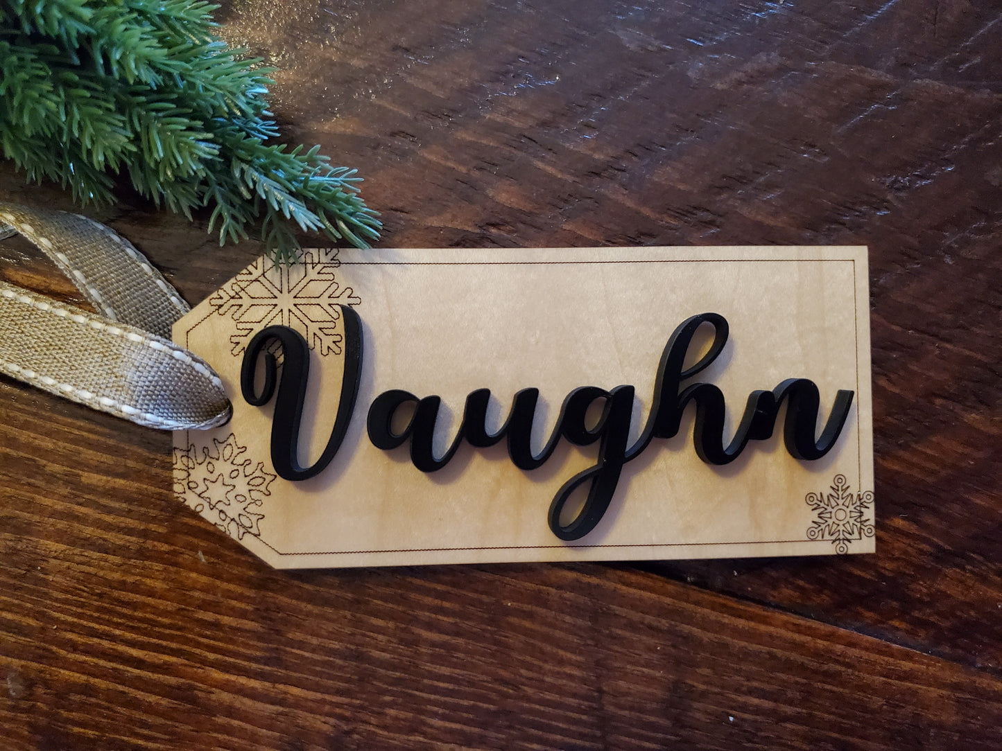 Stocking tag with engraved Snowflakes