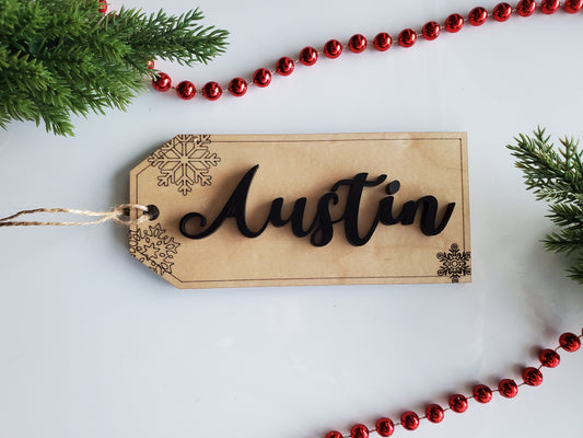 Stocking tag with engraved Snowflakes