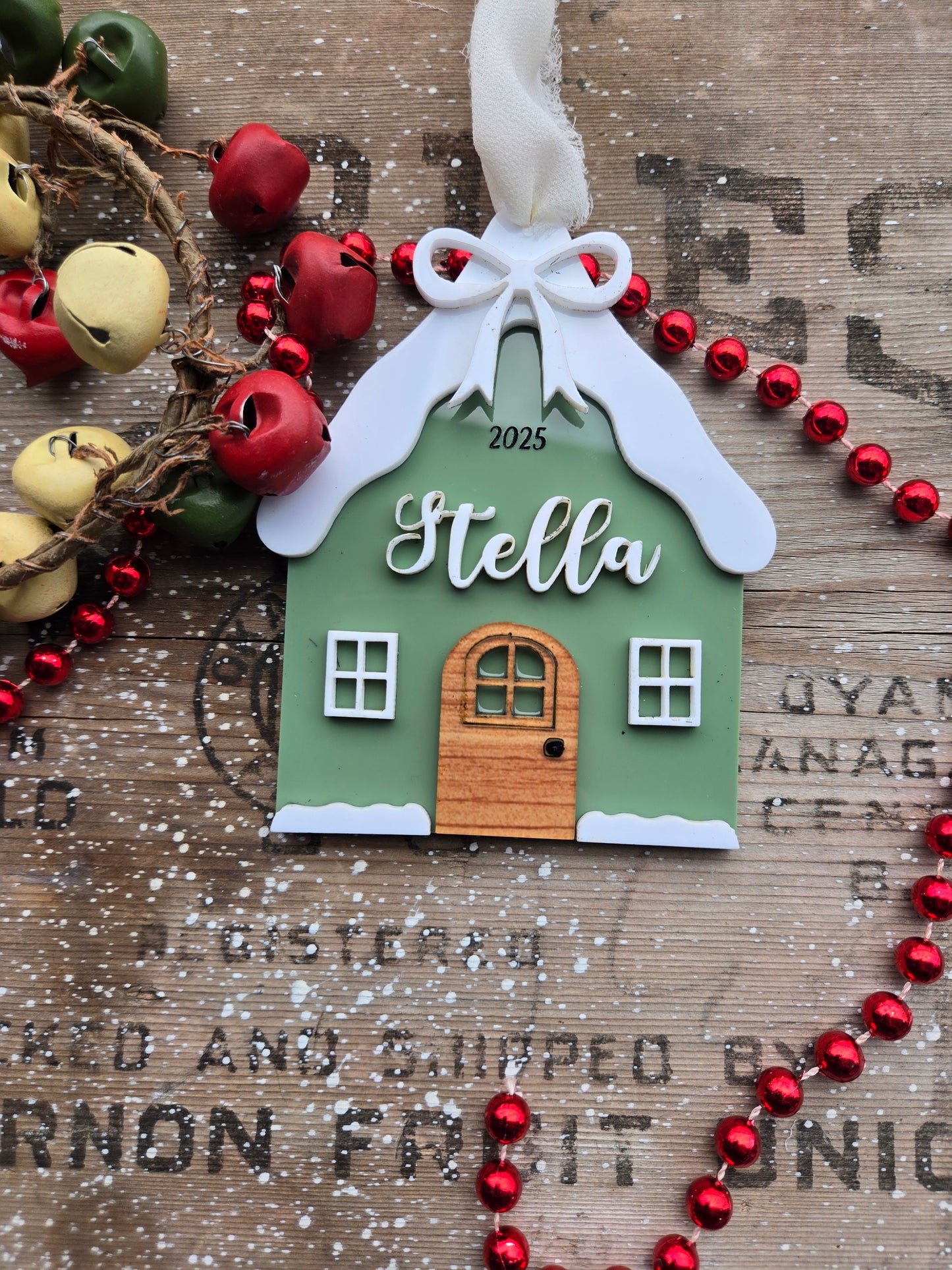 Personalized Gingerbread House Ornament – Acrylic and Wood Holiday Keepsake
